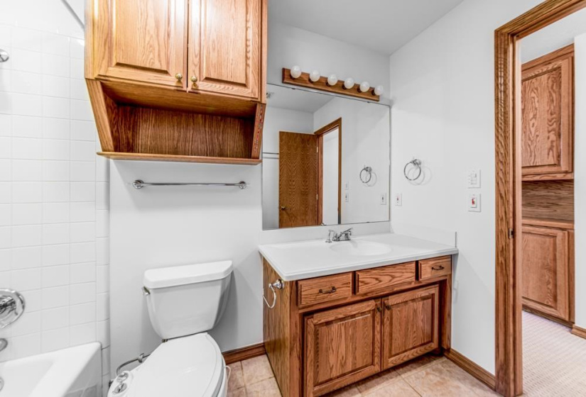 4 Bedrooms Bedrooms, 0 ,3 BathroomsBathrooms,Residential,Single Family,Deer Crossing,1.5,133923