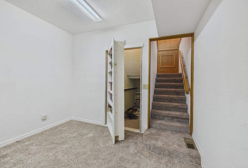 3 Bedrooms Bedrooms, 0 ,3 BathroomsBathrooms,Residential,Single Family,Western,2,133937