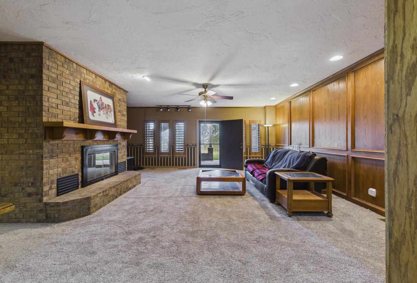 3 Bedrooms Bedrooms, 0 ,3 BathroomsBathrooms,Residential,Single Family,Western,2,133937