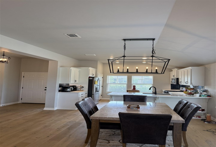 3 Bedrooms Bedrooms, 0 ,2 BathroomsBathrooms,Residential,Single Family,Aggie,1,133941