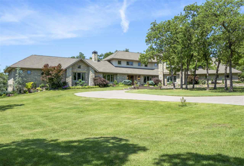 6 Bedrooms Bedrooms, 0 ,6 BathroomsBathrooms,Residential,Single Family,Sangre,1.5,133950