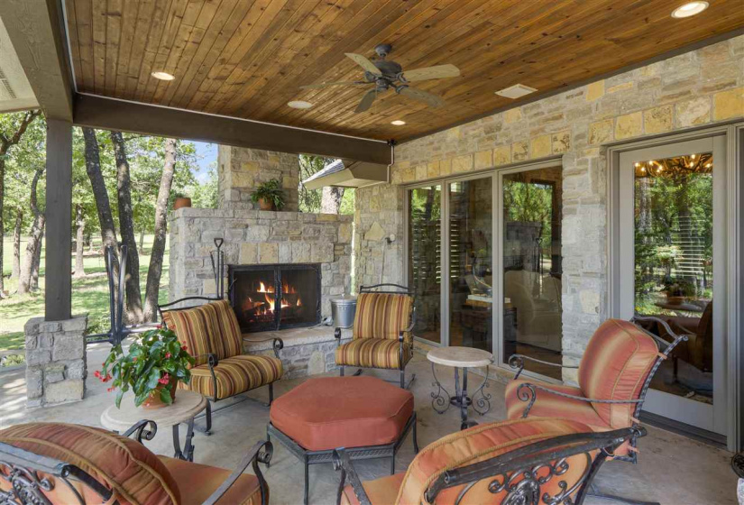 6 Bedrooms Bedrooms, 0 ,6 BathroomsBathrooms,Residential,Single Family,Sangre,1.5,133950