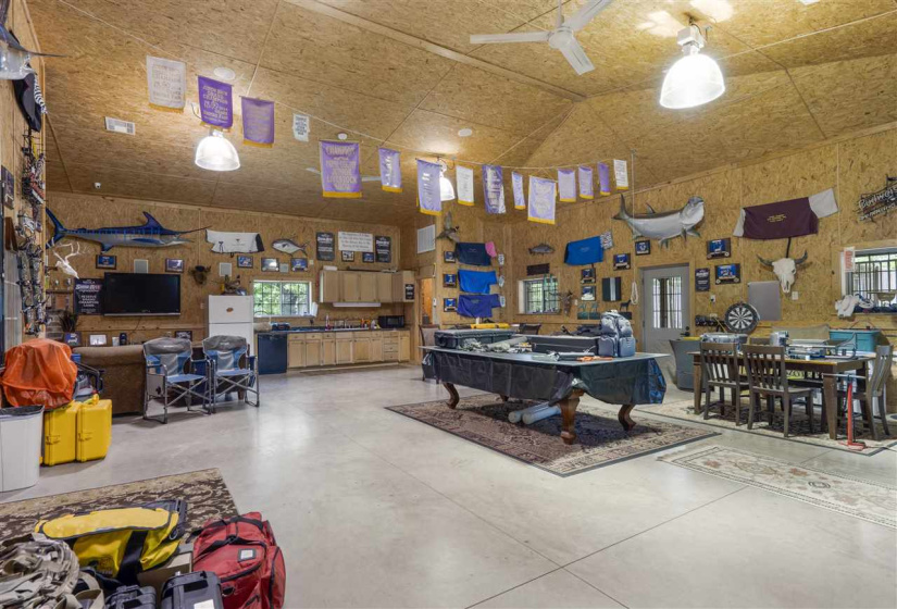 6 Bedrooms Bedrooms, 0 ,6 BathroomsBathrooms,Residential,Single Family,Sangre,1.5,133950