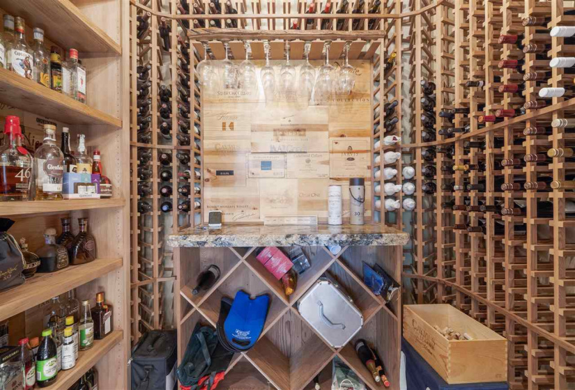 6 Bedrooms Bedrooms, 0 ,6 BathroomsBathrooms,Residential,Single Family,Sangre,1.5,133950