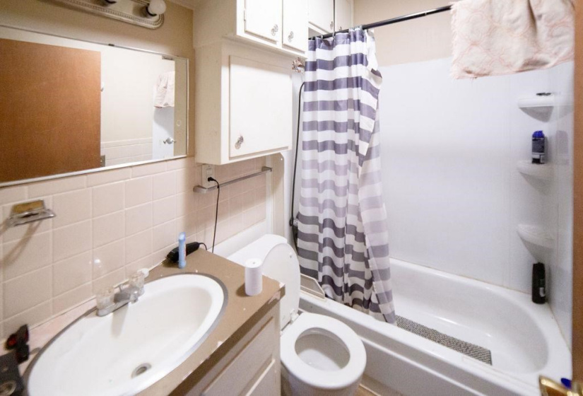 0 ,Commercial/industrial,Commercial,Virginia,2,133954