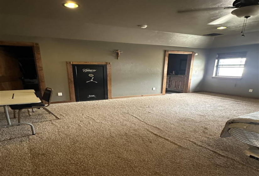 5 Bedrooms Bedrooms, 0 ,3 BathroomsBathrooms,Residential,Single Family,3390,1.5,132680