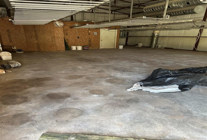 5 Bedrooms Bedrooms, 0 ,3 BathroomsBathrooms,Residential,Single Family,3390,1.5,132680