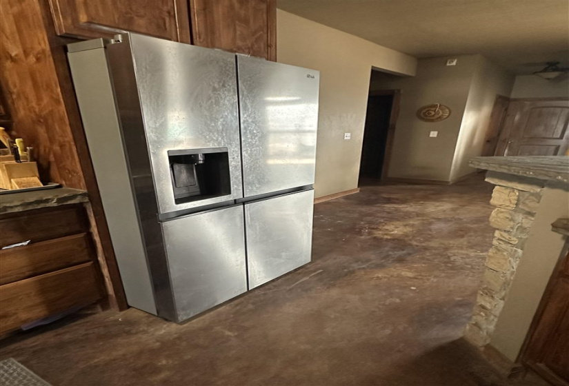 5 Bedrooms Bedrooms, 0 ,3 BathroomsBathrooms,Residential,Single Family,3390,1.5,132680