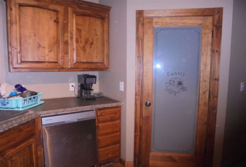 5 Bedrooms Bedrooms, 0 ,3 BathroomsBathrooms,Residential,Single Family,3390,1.5,132680