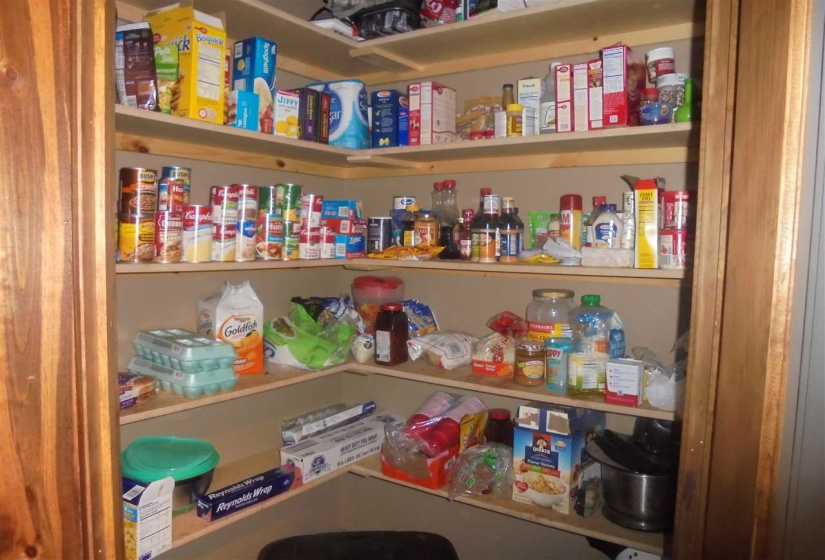 5 Bedrooms Bedrooms, 0 ,3 BathroomsBathrooms,Residential,Single Family,3390,1.5,132680