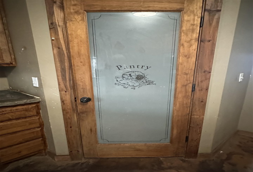 5 Bedrooms Bedrooms, 0 ,3 BathroomsBathrooms,Residential,Single Family,3390,1.5,132680