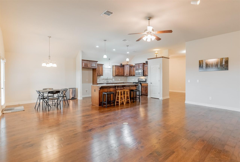 3 Bedrooms Bedrooms, 0 ,2 BathroomsBathrooms,Residential,Single Family,Topaz,1,133958