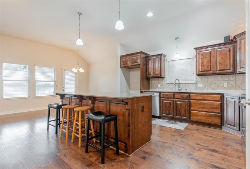 3 Bedrooms Bedrooms, 0 ,2 BathroomsBathrooms,Residential,Single Family,Topaz,1,133958