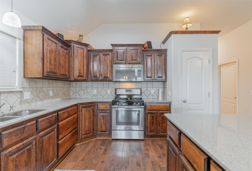 3 Bedrooms Bedrooms, 0 ,2 BathroomsBathrooms,Residential,Single Family,Topaz,1,133958