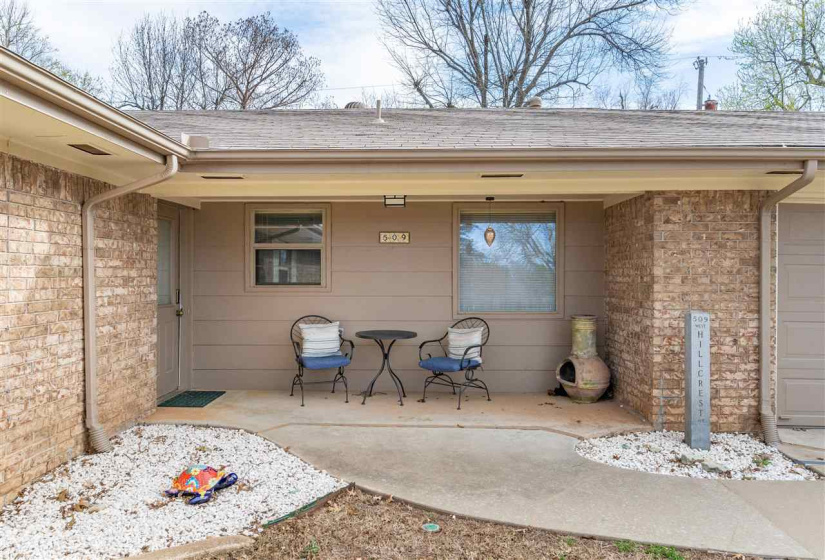 4 Bedrooms Bedrooms, 0 ,2 BathroomsBathrooms,Residential,Single Family,Hillcrest,1,133960