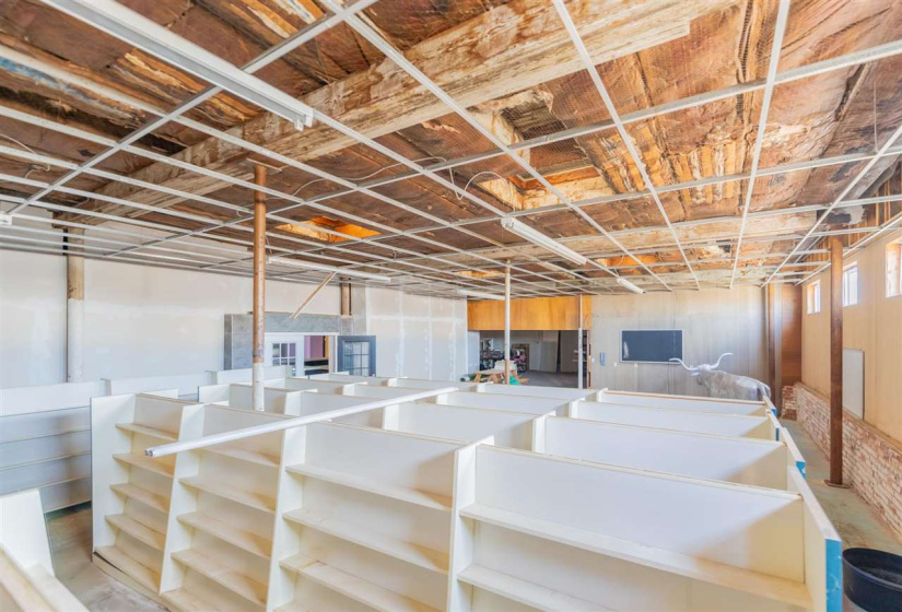 0 ,Commercial/industrial,Commercial,Cleveland,1,133965