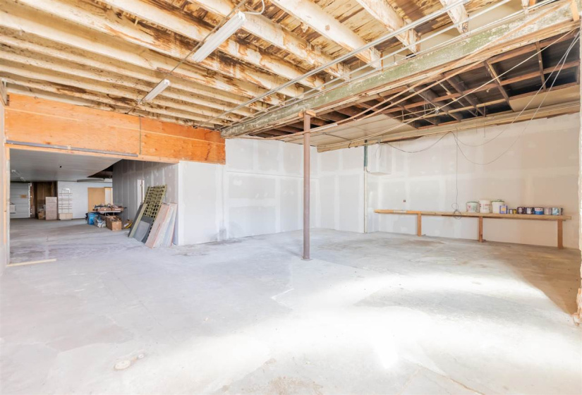 0 ,Commercial/industrial,Commercial,Cleveland,1,133965