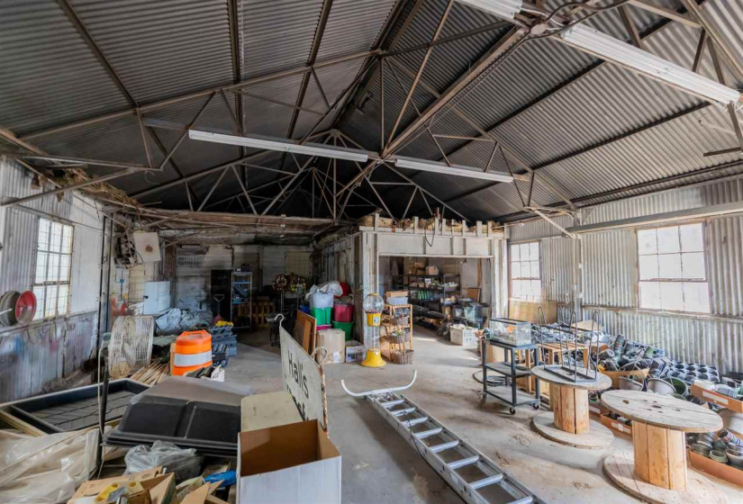 0 ,Commercial/industrial,Commercial,Cleveland,1,133965