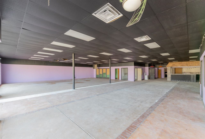 0 ,Commercial/industrial,Commercial,Cleveland,1,133965