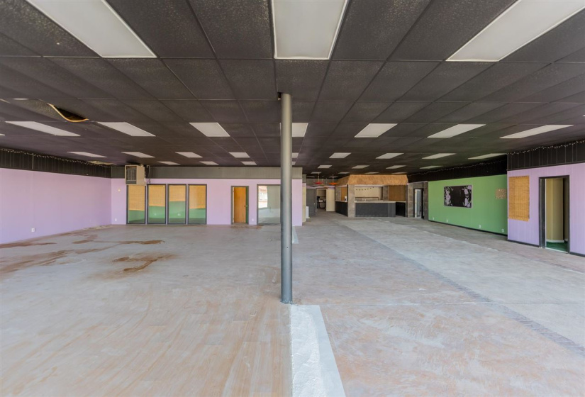 0 ,Commercial/industrial,Commercial,Cleveland,1,133965