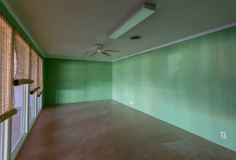 0 ,Commercial/industrial,Commercial,Cleveland,1,133965