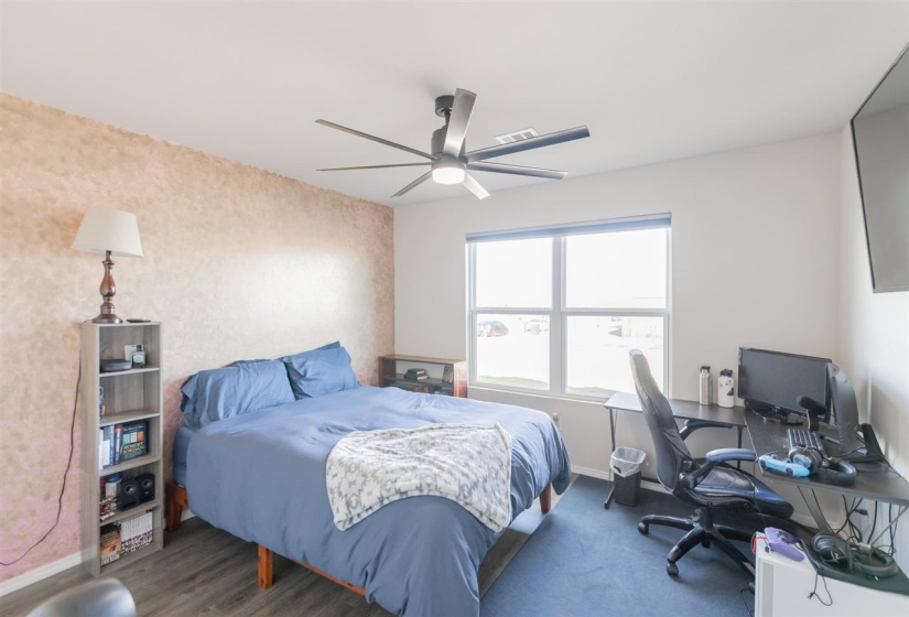 4 Bedrooms Bedrooms, 0 ,2 BathroomsBathrooms,Residential,Single Family,Carnley,1,133963