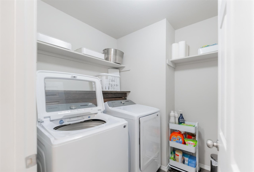 4 Bedrooms Bedrooms, 0 ,2 BathroomsBathrooms,Residential,Single Family,Carnley,1,133963