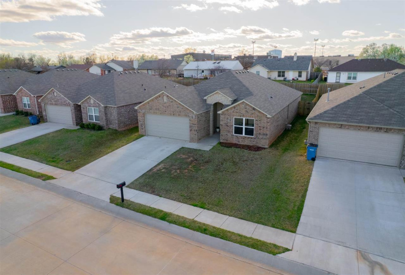 4 Bedrooms Bedrooms, 0 ,2 BathroomsBathrooms,Residential,Single Family,Carnley,1,133963