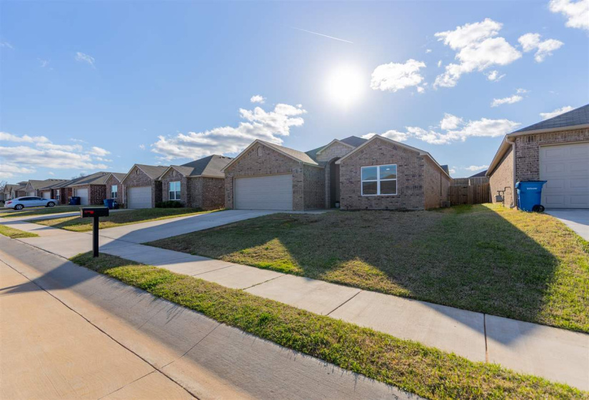 4 Bedrooms Bedrooms, 0 ,2 BathroomsBathrooms,Residential,Single Family,Carnley,1,133963