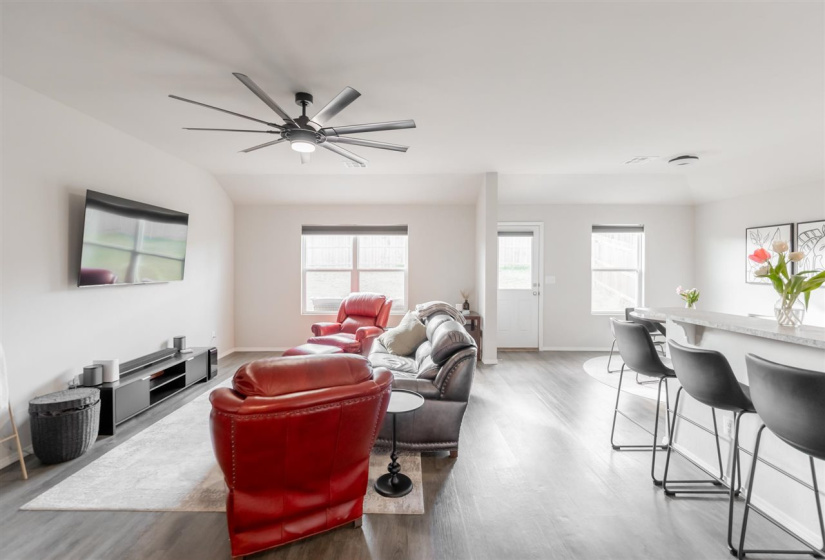 4 Bedrooms Bedrooms, 0 ,2 BathroomsBathrooms,Residential,Single Family,Carnley,1,133963