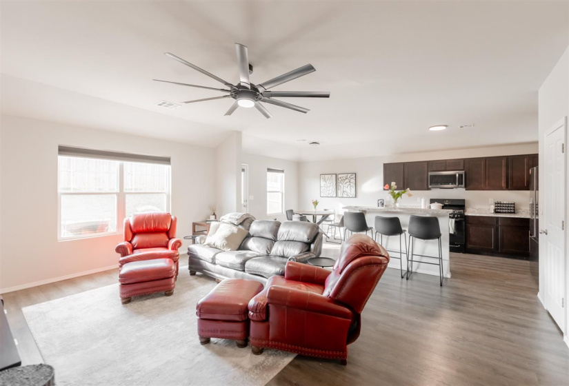 4 Bedrooms Bedrooms, 0 ,2 BathroomsBathrooms,Residential,Single Family,Carnley,1,133963