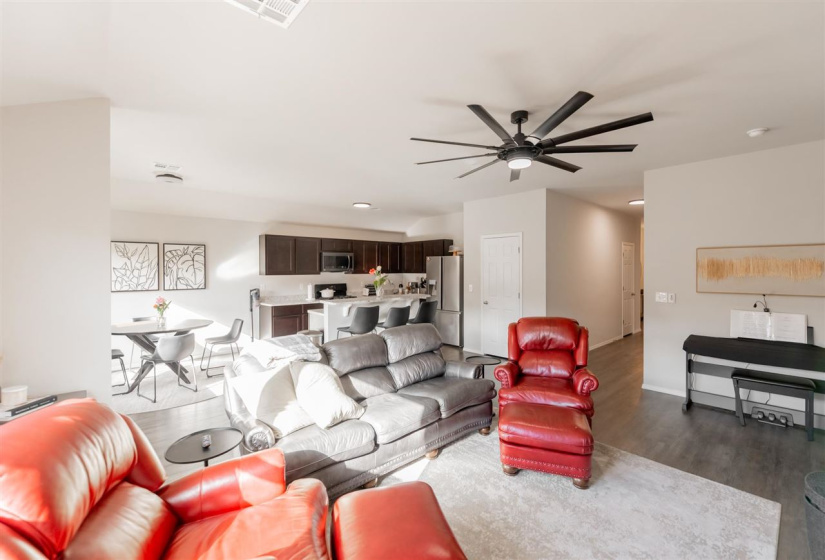 4 Bedrooms Bedrooms, 0 ,2 BathroomsBathrooms,Residential,Single Family,Carnley,1,133963