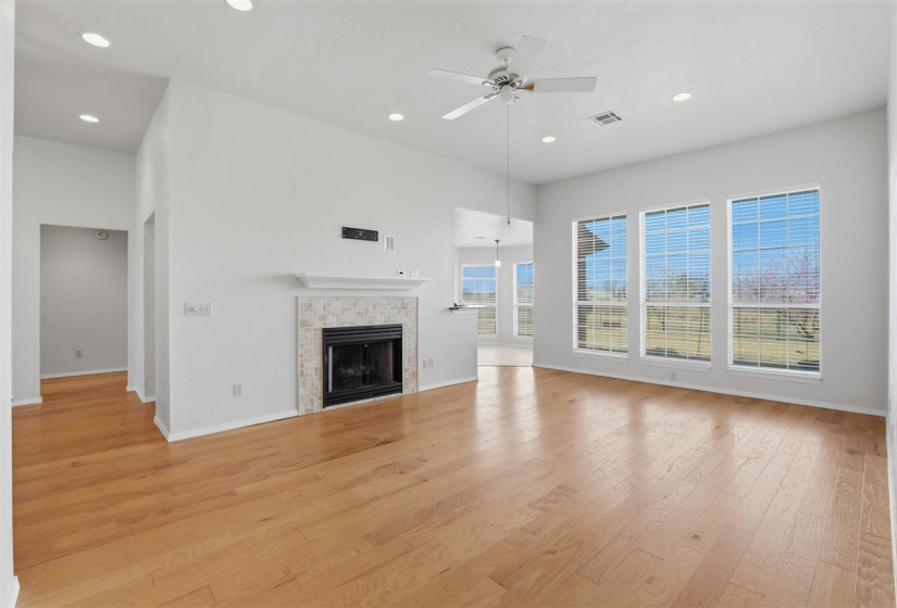 4 Bedrooms Bedrooms, 0 ,2 BathroomsBathrooms,Residential,Single Family,Newman,1,133964