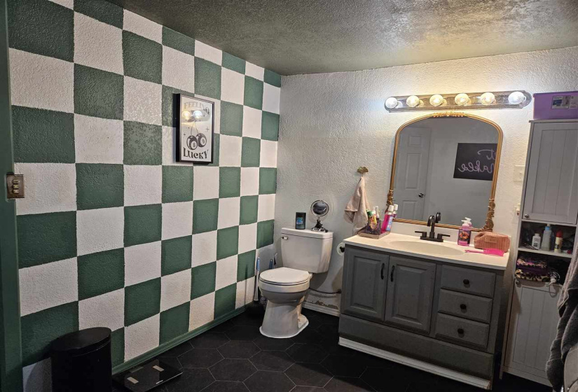 4 Bedrooms Bedrooms, 0 ,2 BathroomsBathrooms,Residential,Single Family,Benjamin,1,133971