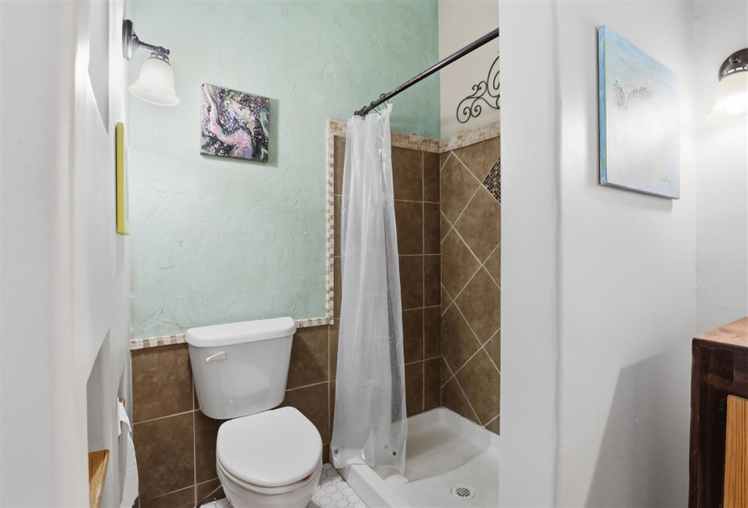 2 Bedrooms Bedrooms, 0 ,1 BathroomBathrooms,Residential,Single Family,Locust,1,133972