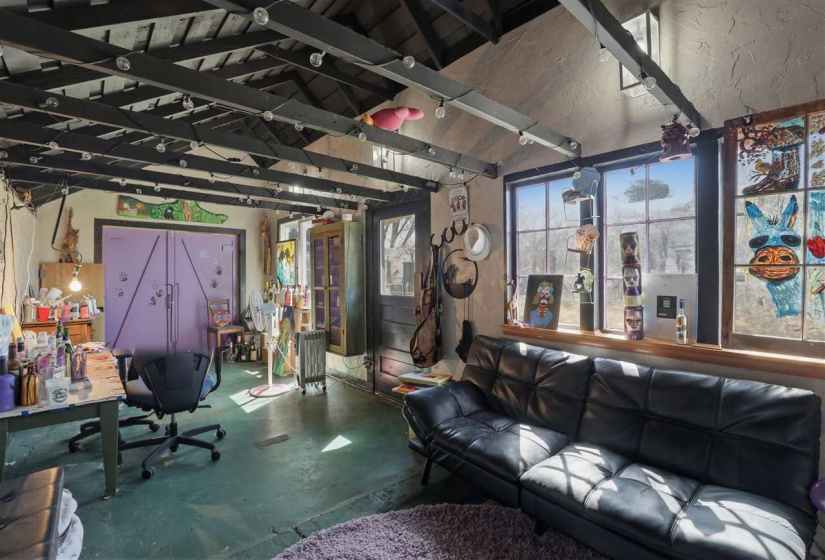 2 Bedrooms Bedrooms, 0 ,1 BathroomBathrooms,Residential,Single Family,Locust,1,133972