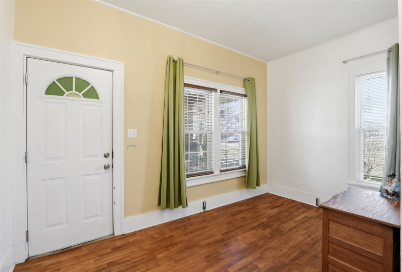 2 Bedrooms Bedrooms, 0 ,1 BathroomBathrooms,Residential,Single Family,Locust,1,133972