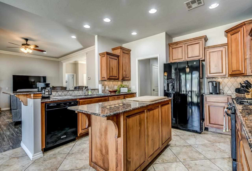 3 Bedrooms Bedrooms, 0 ,3 BathroomsBathrooms,Residential,Single Family,Sawgrass,1.5,133974