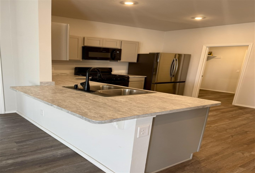 3 Bedrooms Bedrooms, 0 ,2 BathroomsBathrooms,Residential,Single Family,Hidden Hills,1,133977