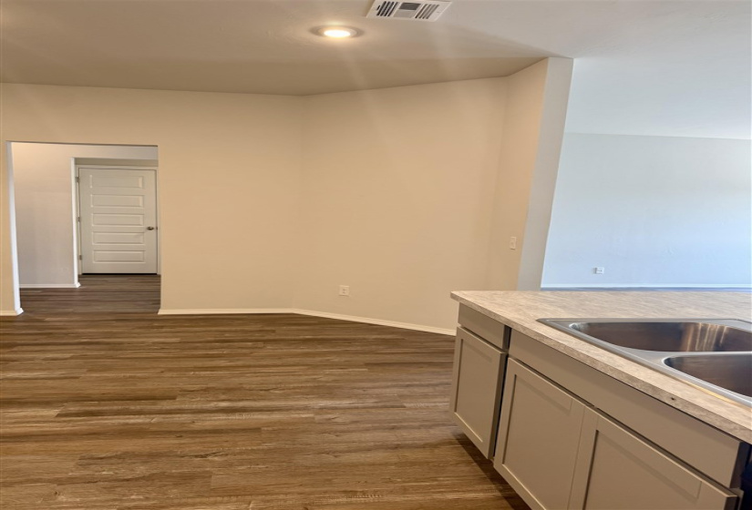 3 Bedrooms Bedrooms, 0 ,2 BathroomsBathrooms,Residential,Single Family,Hidden Hills,1,133977