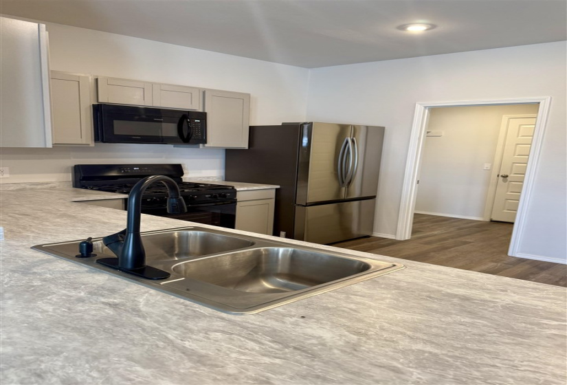 3 Bedrooms Bedrooms, 0 ,2 BathroomsBathrooms,Residential,Single Family,Hidden Hills,1,133977