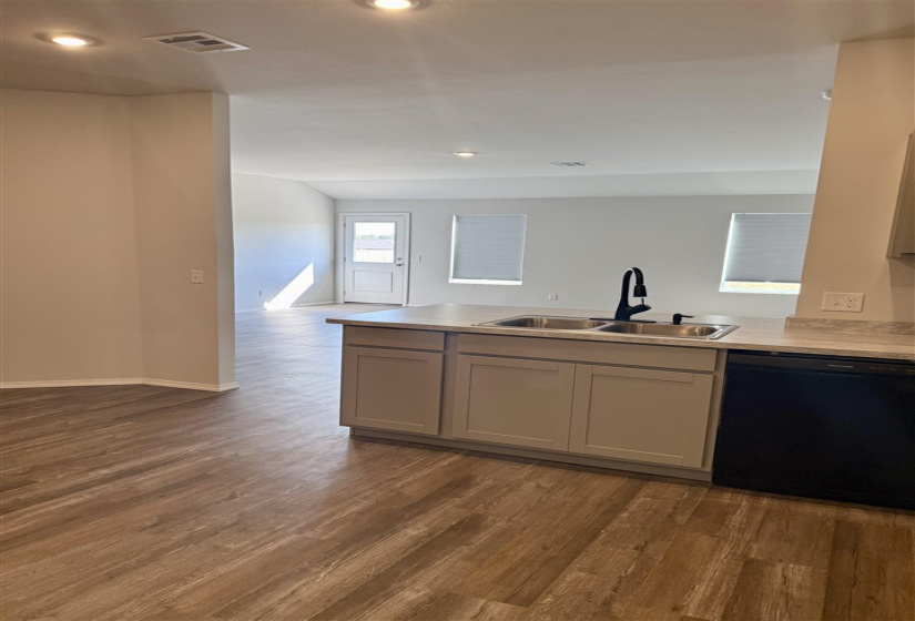 3 Bedrooms Bedrooms, 0 ,2 BathroomsBathrooms,Residential,Single Family,Hidden Hills,1,133977