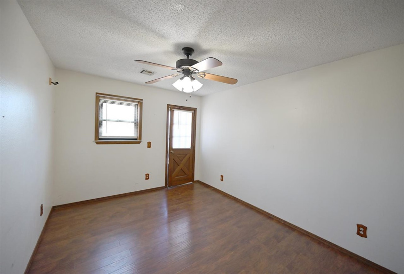 5 Bedrooms Bedrooms, 0 ,2 BathroomsBathrooms,Residential,Single Family,Quail Ridge,1.5,133978