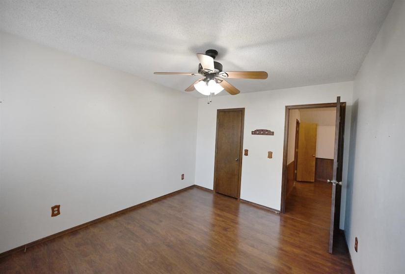 5 Bedrooms Bedrooms, 0 ,2 BathroomsBathrooms,Residential,Single Family,Quail Ridge,1.5,133978