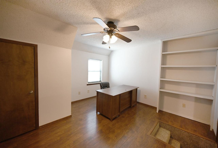 5 Bedrooms Bedrooms, 0 ,2 BathroomsBathrooms,Residential,Single Family,Quail Ridge,1.5,133978