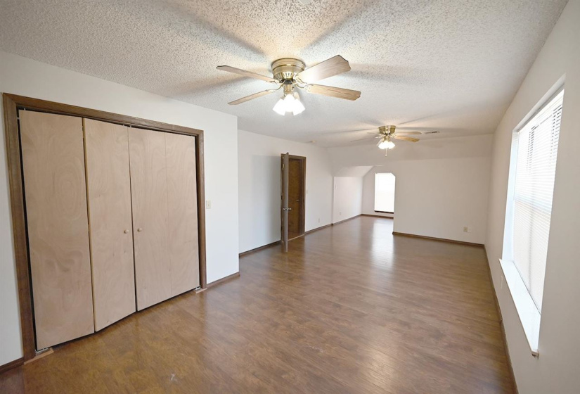 5 Bedrooms Bedrooms, 0 ,2 BathroomsBathrooms,Residential,Single Family,Quail Ridge,1.5,133978