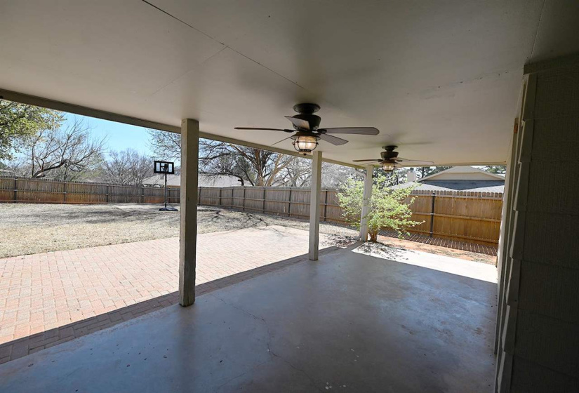 5 Bedrooms Bedrooms, 0 ,2 BathroomsBathrooms,Residential,Single Family,Quail Ridge,1.5,133978