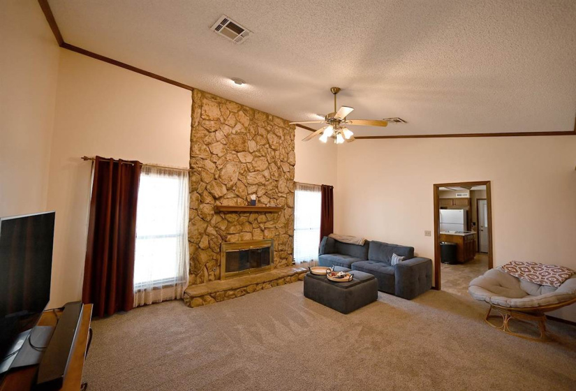 5 Bedrooms Bedrooms, 0 ,2 BathroomsBathrooms,Residential,Single Family,Quail Ridge,1.5,133978