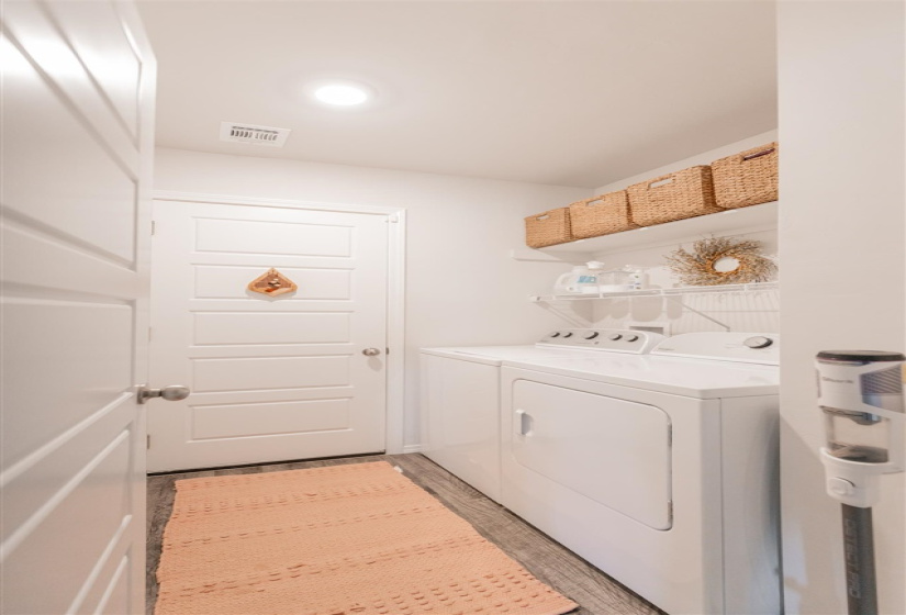 3 Bedrooms Bedrooms, 0 ,2 BathroomsBathrooms,Residential,Single Family,Colt,1,131610