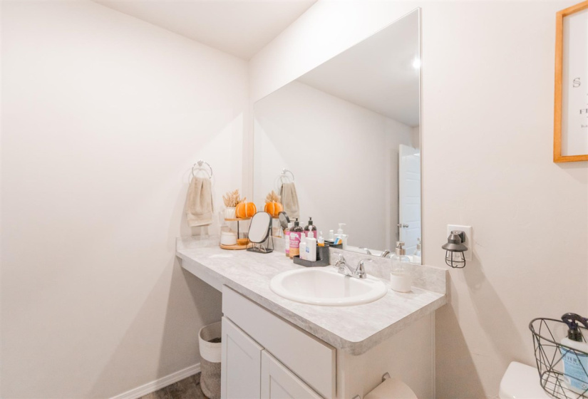 3 Bedrooms Bedrooms, 0 ,2 BathroomsBathrooms,Residential,Single Family,Colt,1,131610